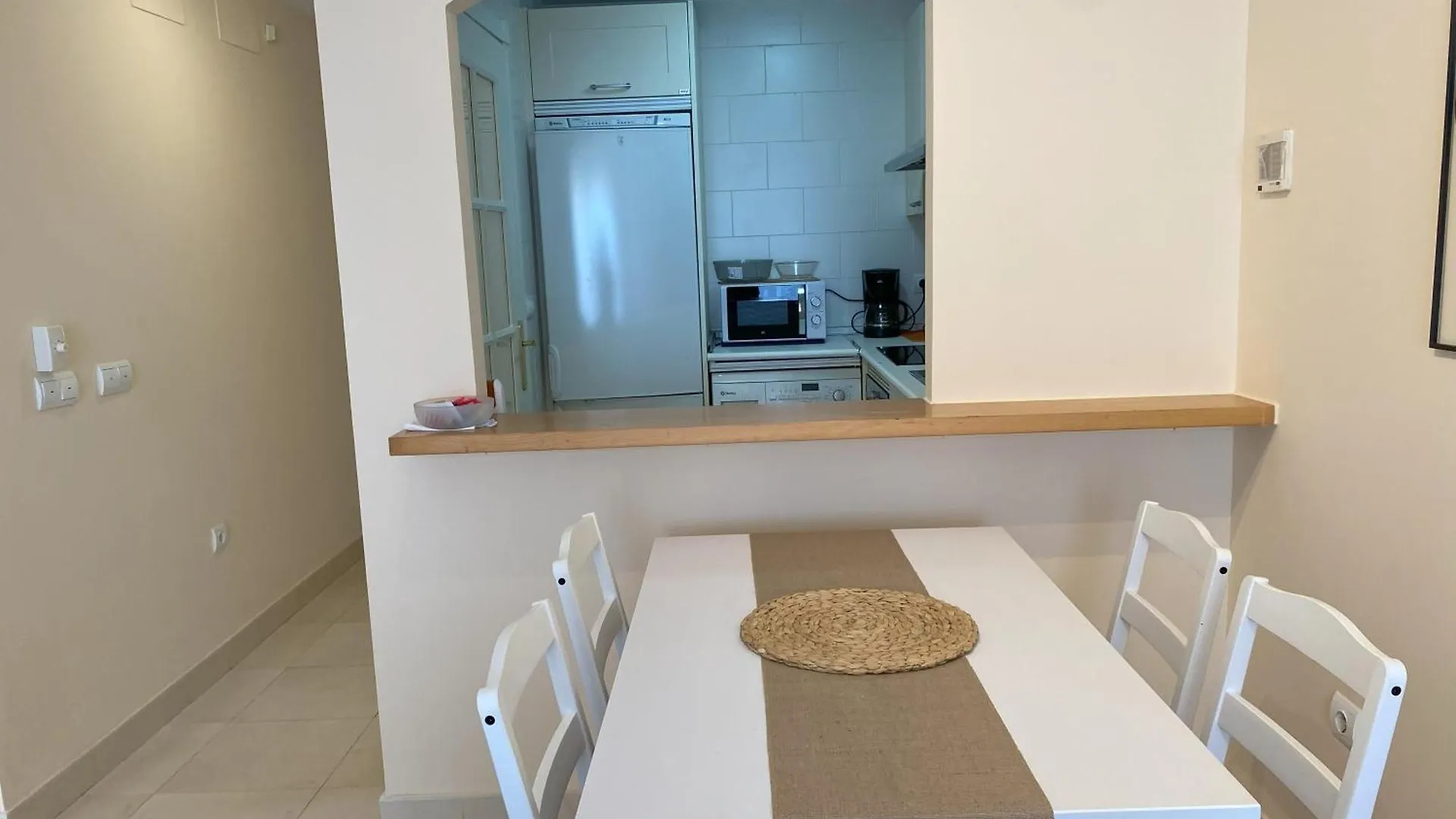 מוחקאר Apto Golden Terrace ספרד